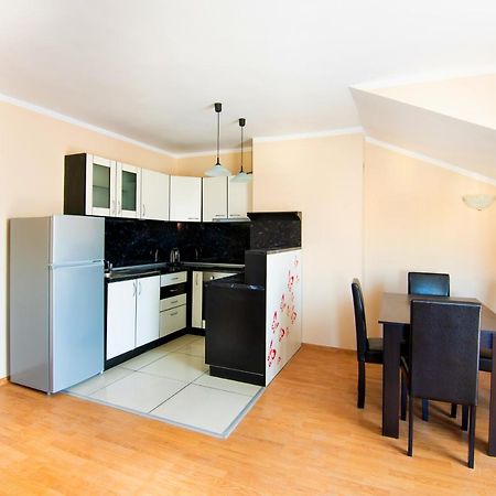 House With Garden Hotel Pomorie Ngoại thất bức ảnh