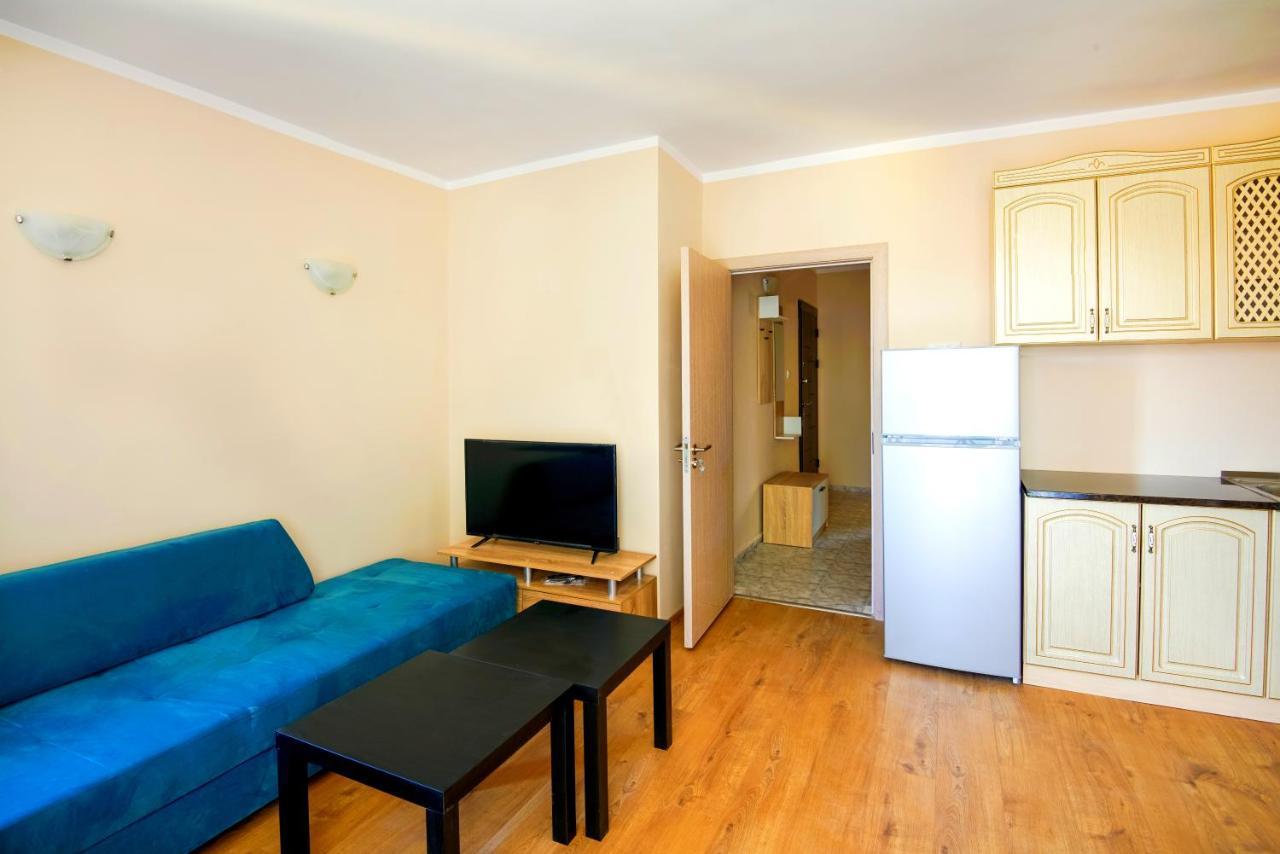 House With Garden Hotel Pomorie Ngoại thất bức ảnh