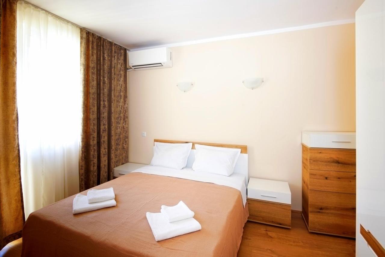 House With Garden Hotel Pomorie Ngoại thất bức ảnh