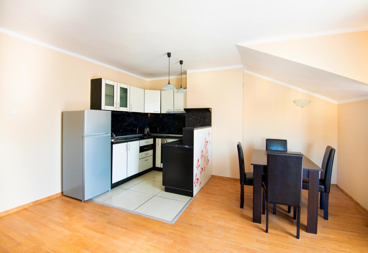 House With Garden Hotel Pomorie Ngoại thất bức ảnh