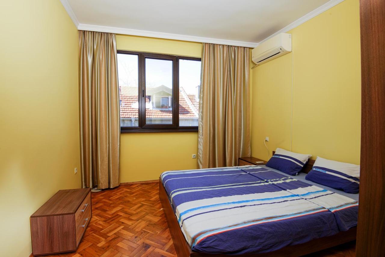 House With Garden Hotel Pomorie Ngoại thất bức ảnh
